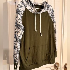 Hooded Olive Sweatshirt with Fair Isle Sleeves XL